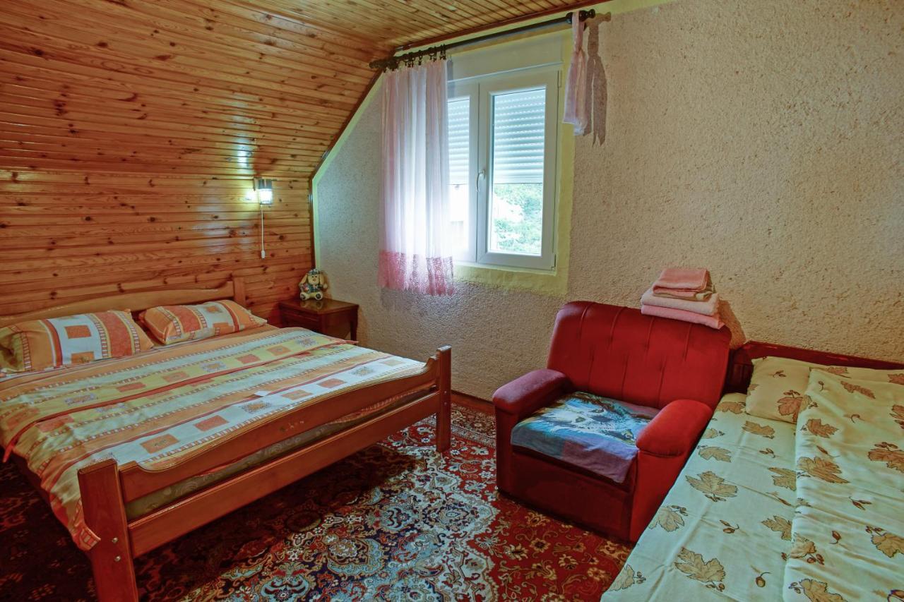 Lara Rooms Žabljak Exterior foto